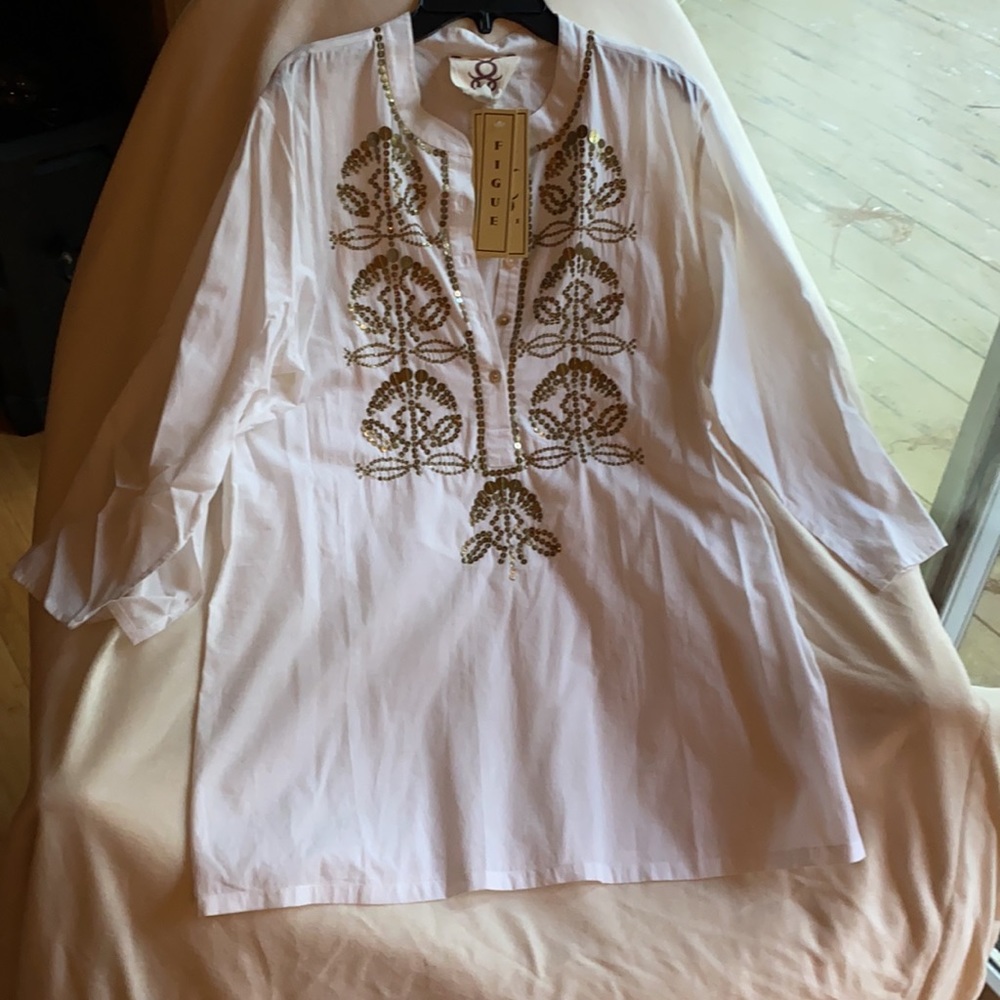 Chic White Tunic with Gold Embroidery